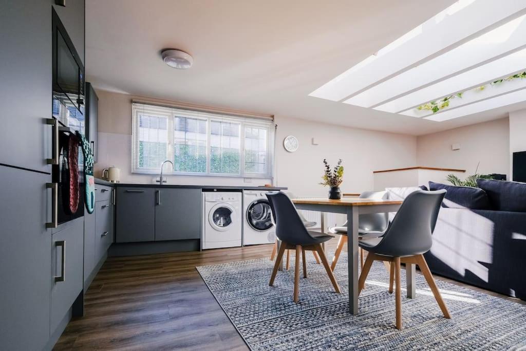 Light And Spacious Loft Apartment In Town Centre Southampton Exteriér fotografie